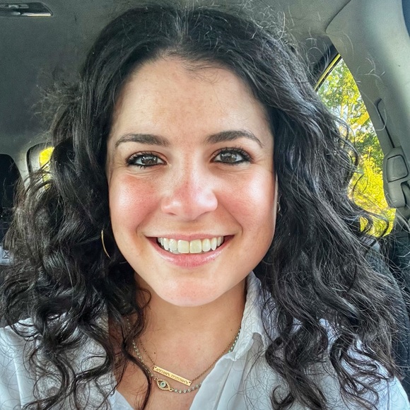 Meet your Posher, Sara - Picture 1 of 1